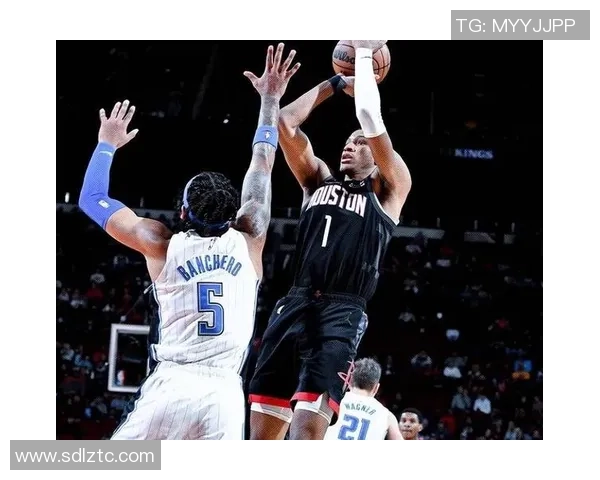 火箭与马刺激战全场回放精彩瞬间回顾及赛后分析